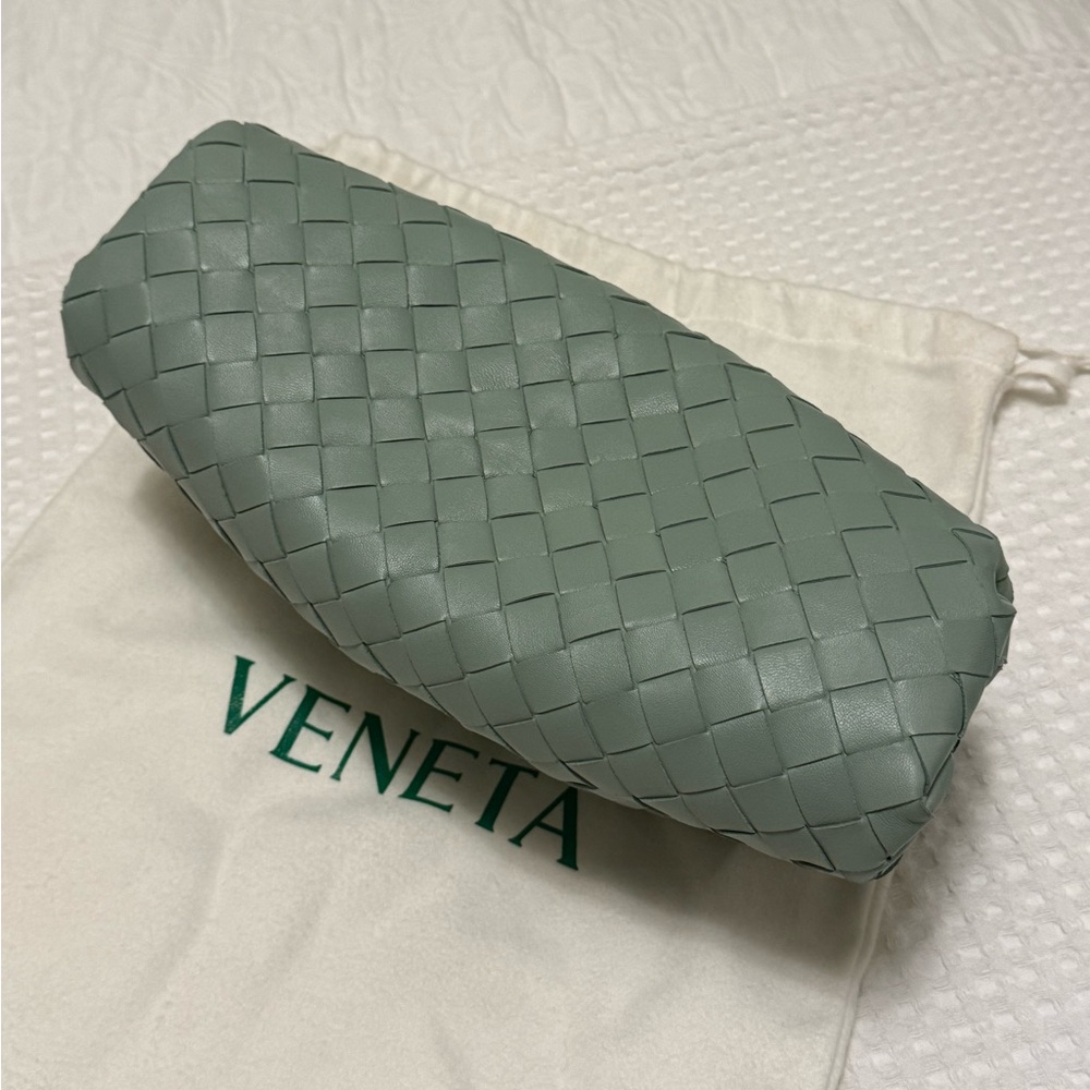 Bottega Veneta Intrecciato Pouch - Picture 8 of 9